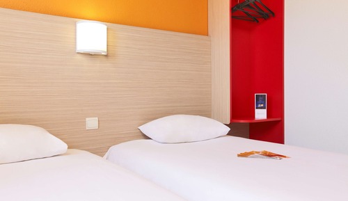 Standard Room, 2 Twin Beds