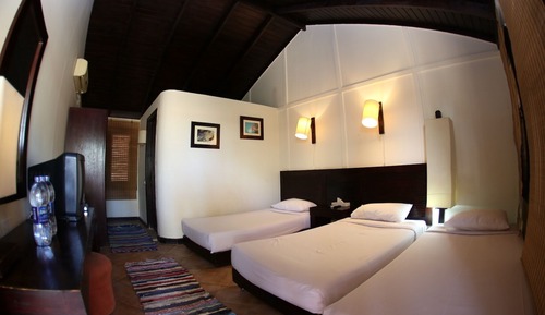 Economy Triple Room