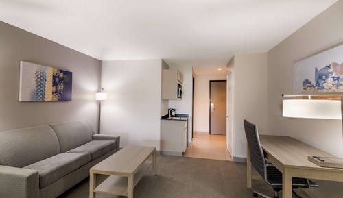 Standard Room, Multiple Beds, Non Smoking, Refrigerator & Microwave (with Sofabed)