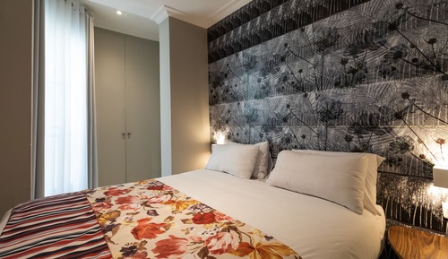 Deluxe Suite (La Nuit Blanche)