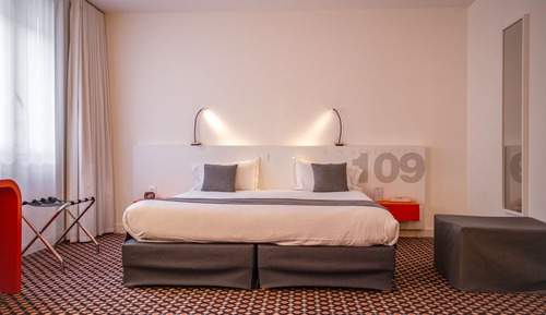 Superior Room, 1 King Bed, Non Smoking