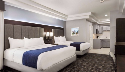 1 King & 1 Full Bed Suite with Full Kitchen, Non-Smoking