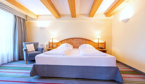 Suite, Balcony