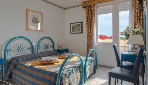 Classic Triple Room, Garden Area