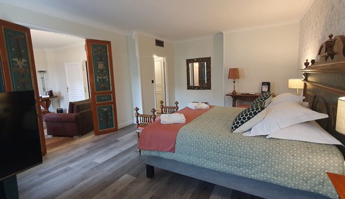 Junior Suite, Multiple Beds
