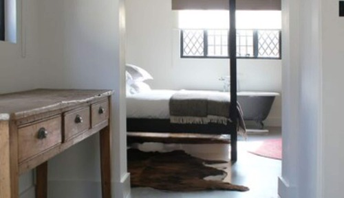 Courtyard Suite