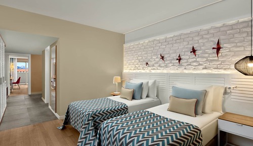 Family Room, 2 Bedrooms