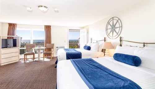 Pet Friendly, Two Double Beds with Balcony