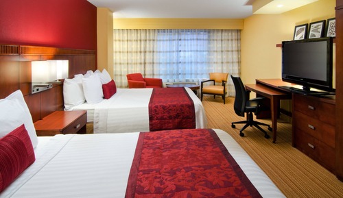Room, 2 Queen Beds (Hearing Accessible)