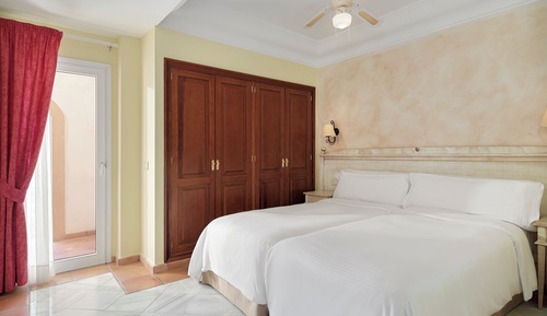 Suite, 2 Bedrooms, Mountain View