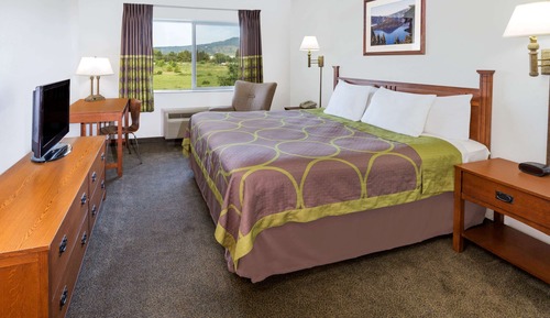Standard Room, 1 Queen Bed
