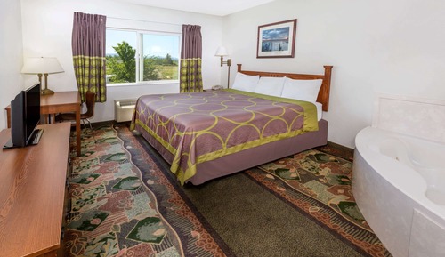 Studio Suite, 1 King Bed, Non Smoking