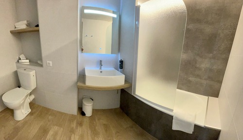 Comfort Triple Room, 1 Queen Bed with Sofa bed, City View