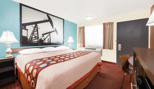Room, 1 King Bed, Accessible, Smoking