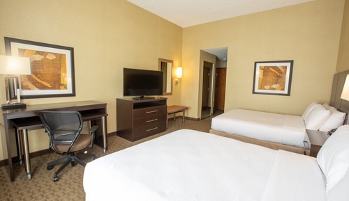 Standard Room, 2 Queen Beds, Accessible (Communication, Roll-In Shower)