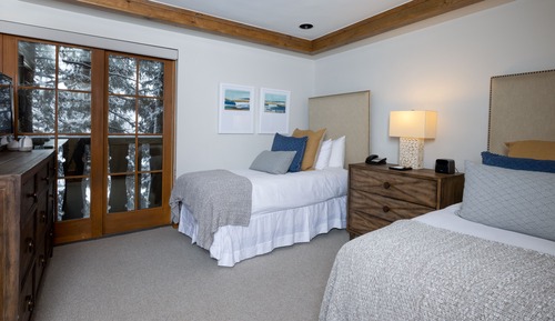 Two Bedroom Valley View Condo (No Pets)
