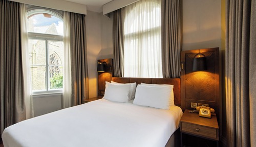 Premium Room, 1 King Bed (Methodist Church View)