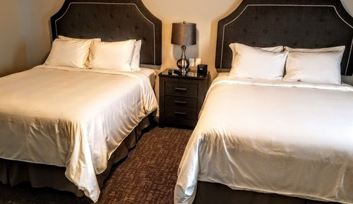 Superior Suite, 2 Queen Beds, Fireplace, Golf View