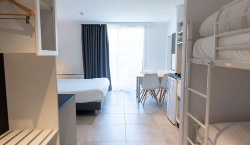 Executive Studio, Multiple Beds