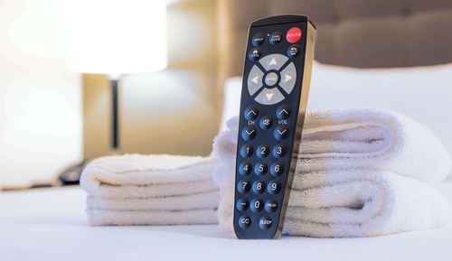 Deluxe Room, 1 King Bed, Refrigerator & Microwave (Hearing Accessible)