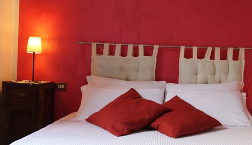 Double Room (Ciliegi)