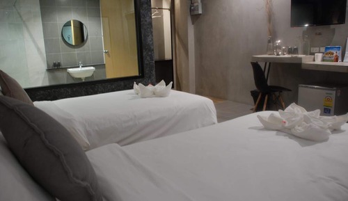Standard Twin Room