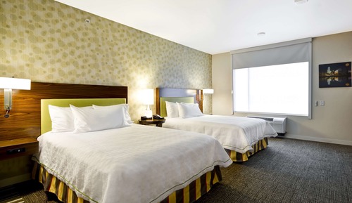 Studio, 2 Queen Beds, Accessible, Bathtub