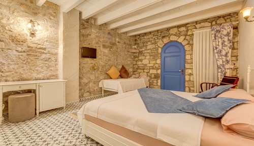 Design Double or Twin Room