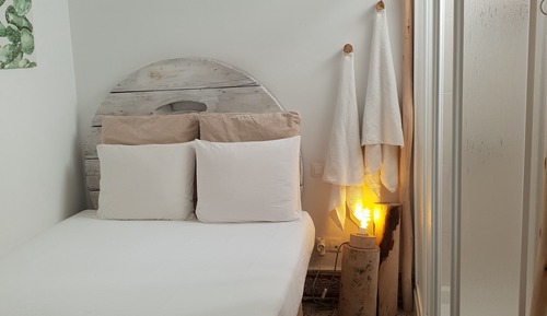 Double Room, Shared Bathroom (Coqueta 2, Shower in Room)