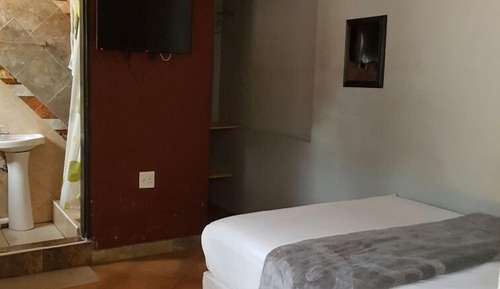 Economy Single Room, 1 Bedroom, Private Bathroom, Ground Floor