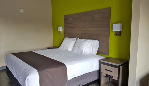 Room, 1 King Bed, Accessible