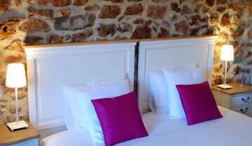 Double or Twin Room (Rosa)