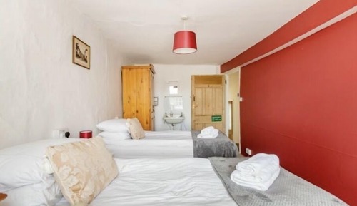 Double or Twin Room (Room 4)