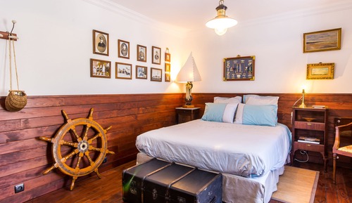 Double Room (Capitaine)