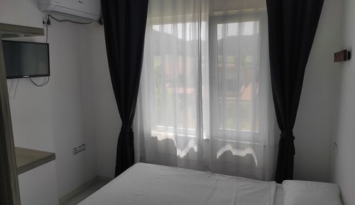 Standard Room, 1 Bedroom, Garden View