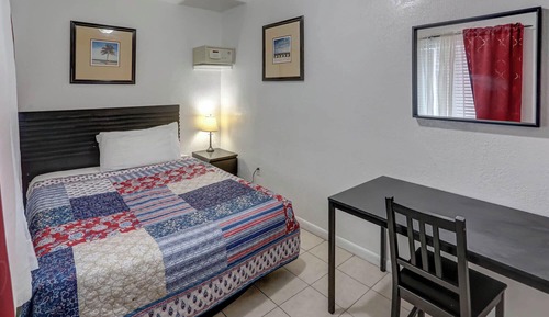 Standard Double Room, 1 Queen Bed, Mobility Accessible