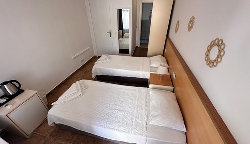 Basic Twin Room