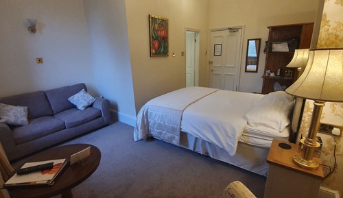 Classic Triple Room