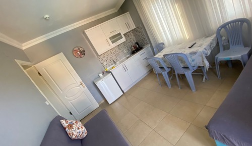 Apartment (4)