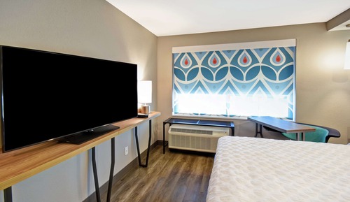 Room, 1 King Bed, Accessible (Hearing)