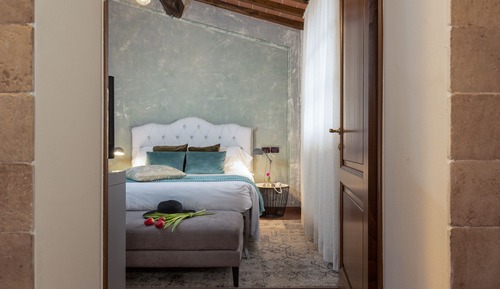 Deluxe Single Room