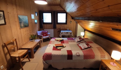 Classic Double or Twin Room, Private Bathroom, Mountain View (Outrechenais)
