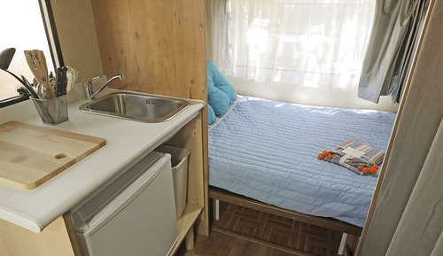 Vintage Caravan (Shared Bathroom)