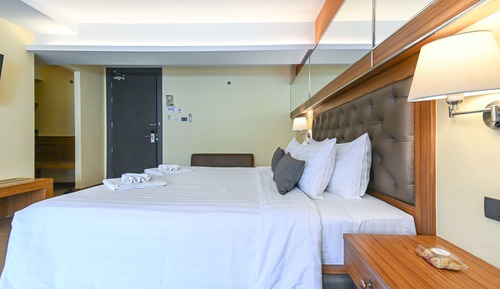 Deluxe Double or Twin Room, Pool View