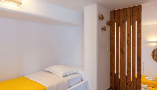 Economy Quadruple Room