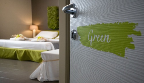 Deluxe Double Room (Green)