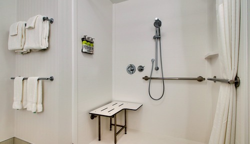 Suite, 2 Queen Beds, Accessible (Comm & Mobil, Roll-In Shower)