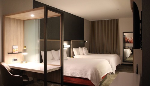 Suite, Multiple Beds (Mobility Accessible, Tub)