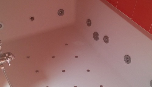 Suite, Jetted Tub