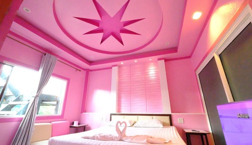 Deluxe Room, 1 King Bed, Non Smoking, Ensuite